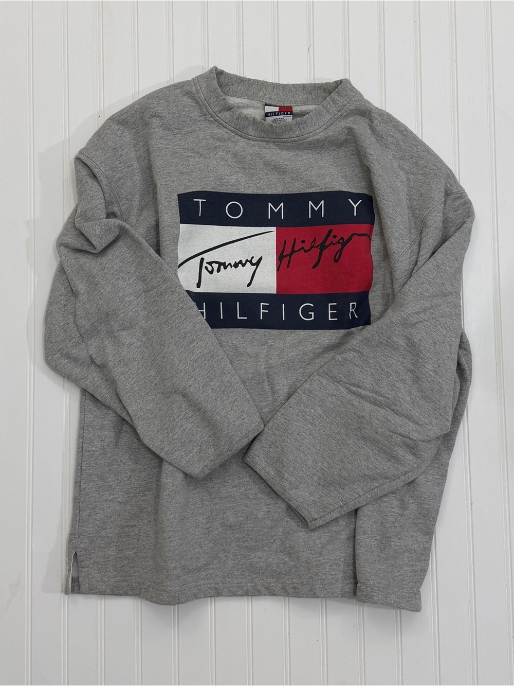 Vintage Tommy Hilfiger Flag Crewneck Oversized Sweatshirt Size XL Boxy